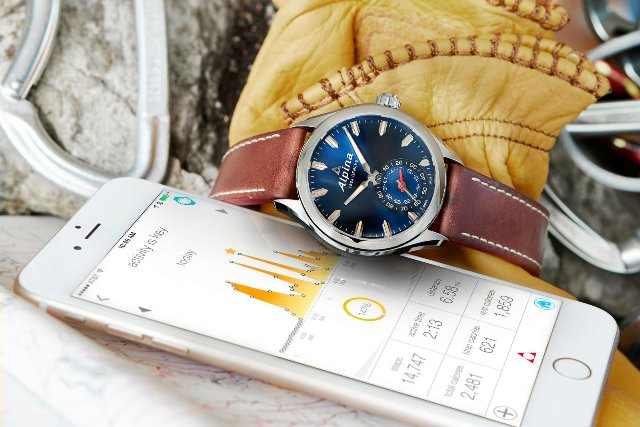blue_alpina_horological_smartwatch-2