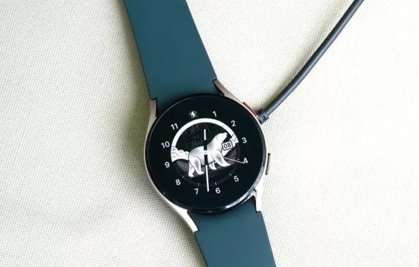 Samsung Galaxy Watch: лучшие аксессуары для часов
