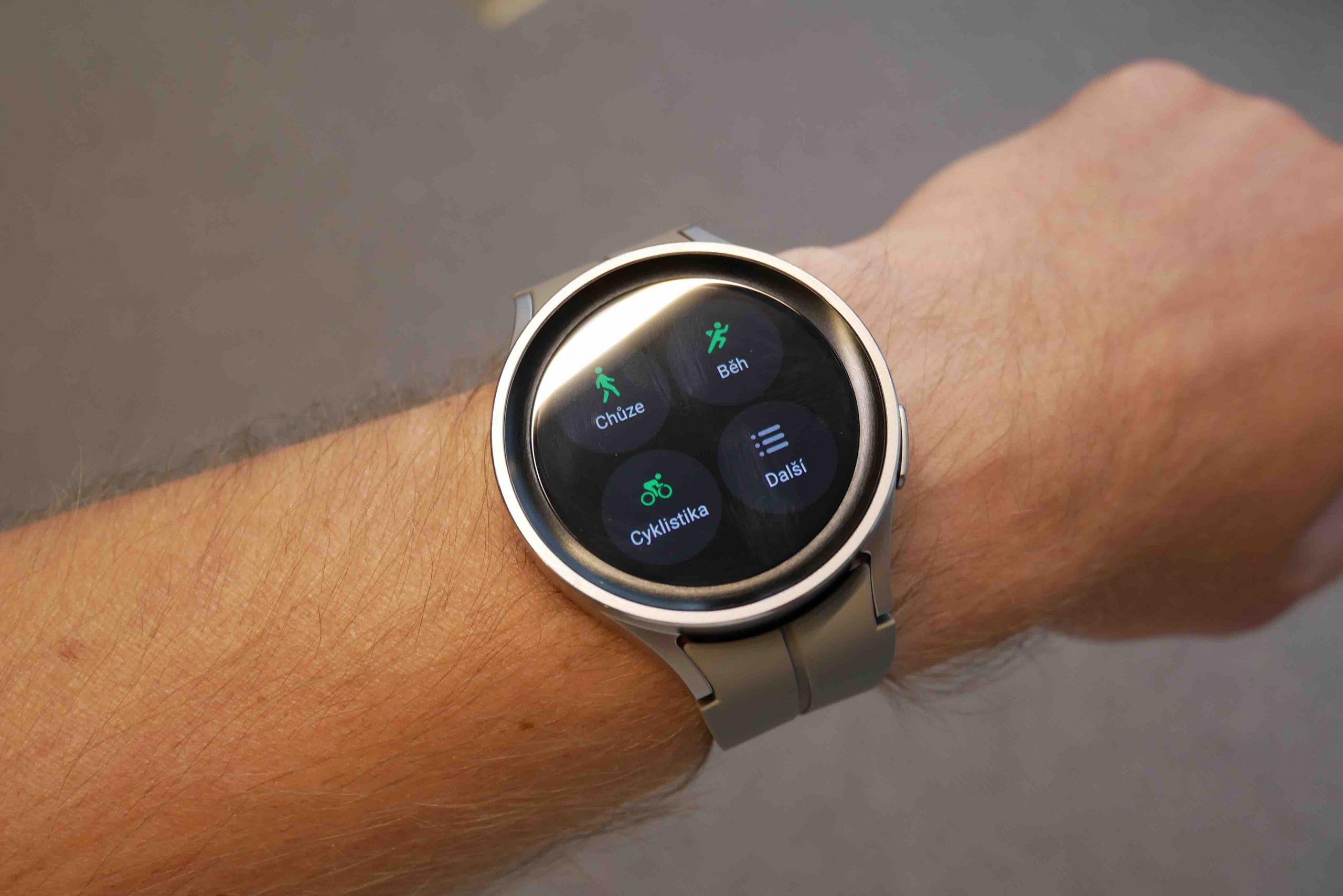 Samsung наконец-то внедряет функцию температуры кожи в LTE-версии Galaxy Watch 5 и Watch 5 Pro