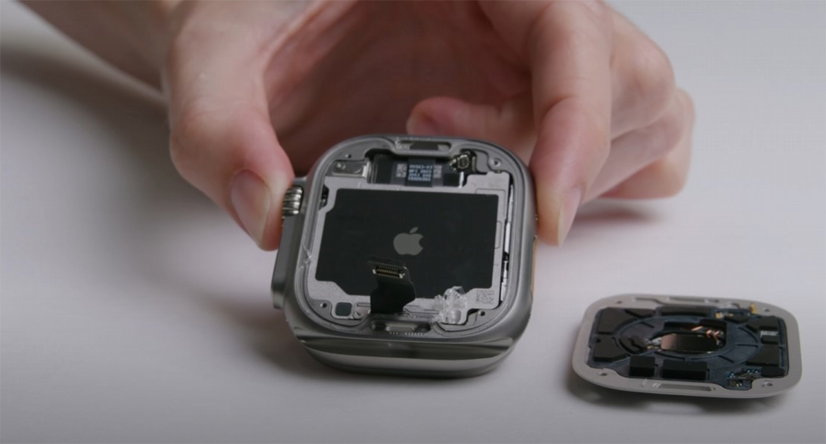 Разборка Apple Watch Ultra 2 показывает практическое отсутствие внутренних изменений по сравнению с предыдущей моделью
